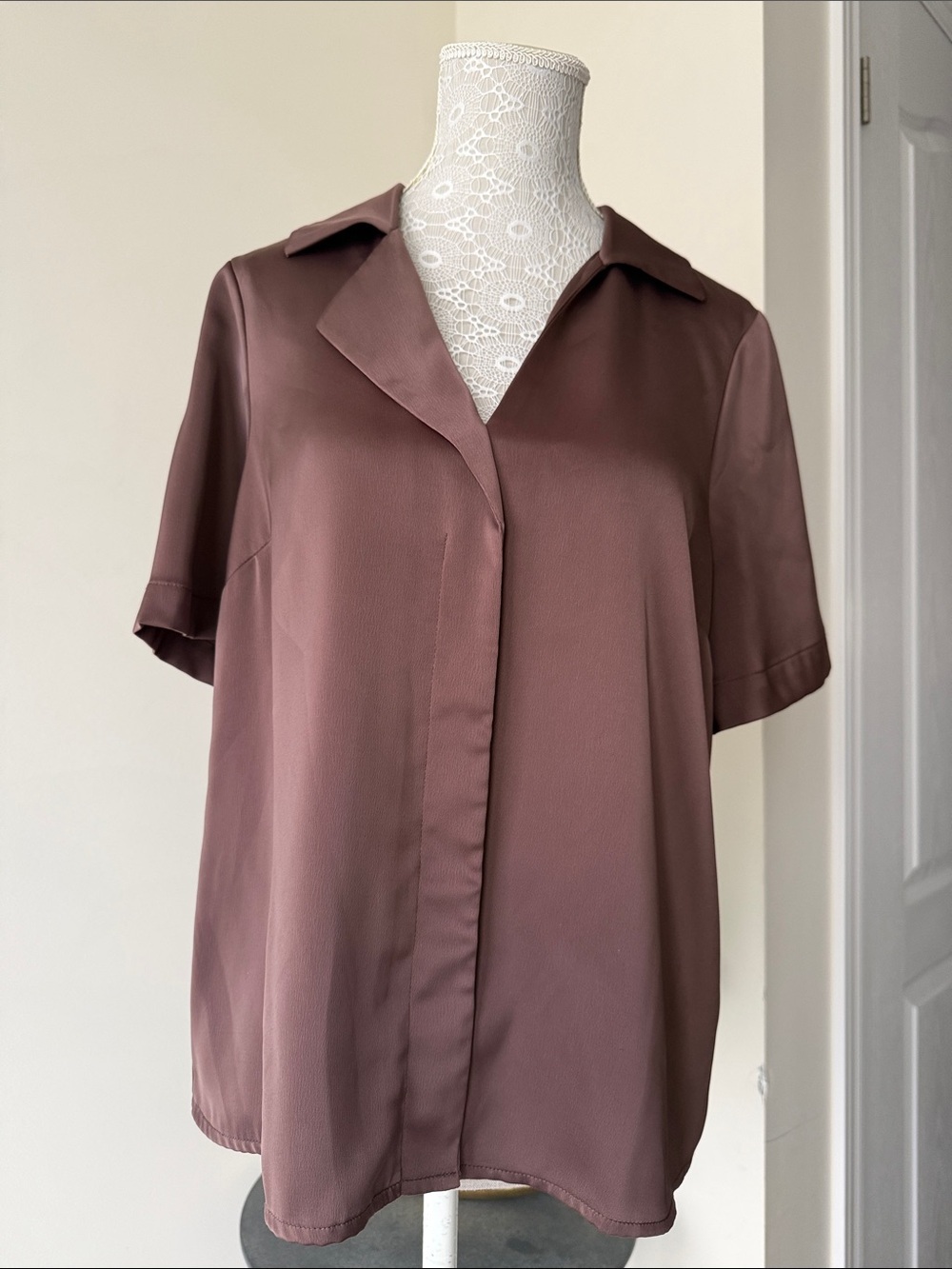Satin Short Sleeve Button-Front Blouse in Mauve Brown